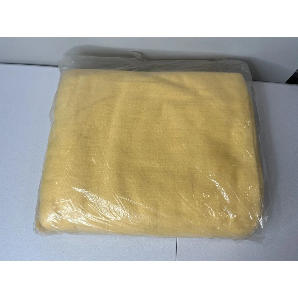 Vintage Cupid Yellow‎ Blanket 72